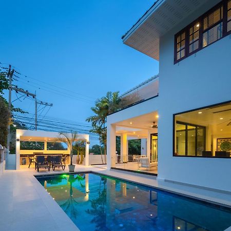 Stunning Villa With Pool And Tropical Garden ホアヒン郡 エクステリア 写真